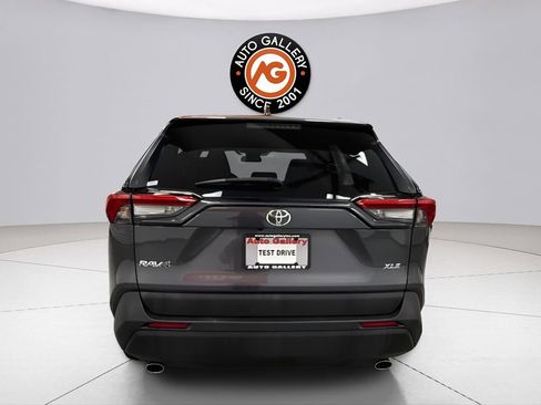 Used 2023 Toyota RAV4 XLE FWD image 4