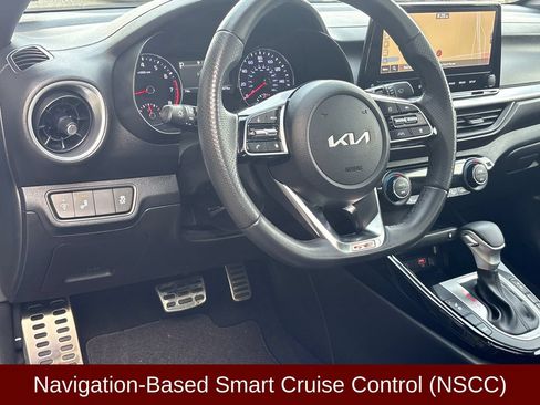 Used 2023 Kia Forte GT-Line w/ GT-Line Premium Package FWD image 13