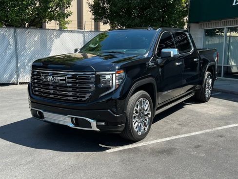 Used 2024 GMC Sierra 1500 Denali Ultimate AWD/4WD image 3