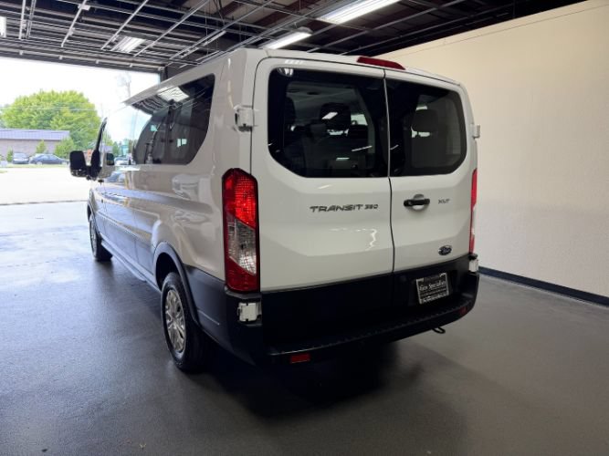 Used 2023 Ford Transit 350 XLT RWD image 3