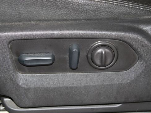 Used 2023 GMC Sierra 3500 Denali w/ Denali Ultimate Package image 18