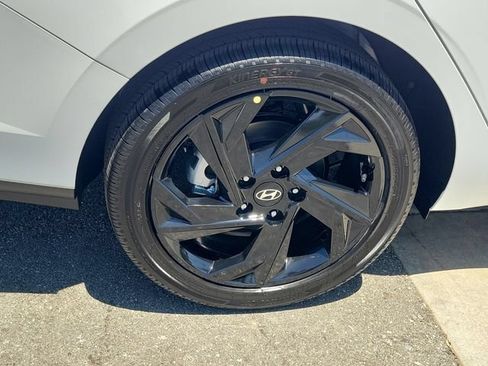 New 2026 Hyundai Elantra SEL Sport FWD image 28