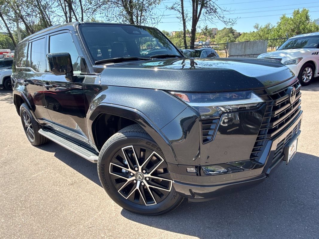 Used 2026 Lexus GX 550 w/ Accessory Package (2T) AWD/4WD image 1