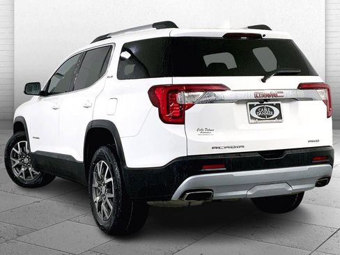Used 2023 GMC Acadia SLE w/ Driver Convenience Package image 11
