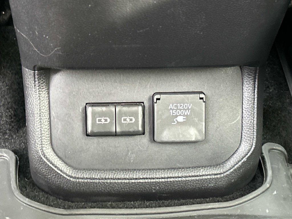 Used 2023 Toyota Highlander Limited AWD/4WD image 25