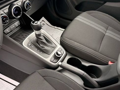 New 2026 Hyundai Venue SEL FWD image 13