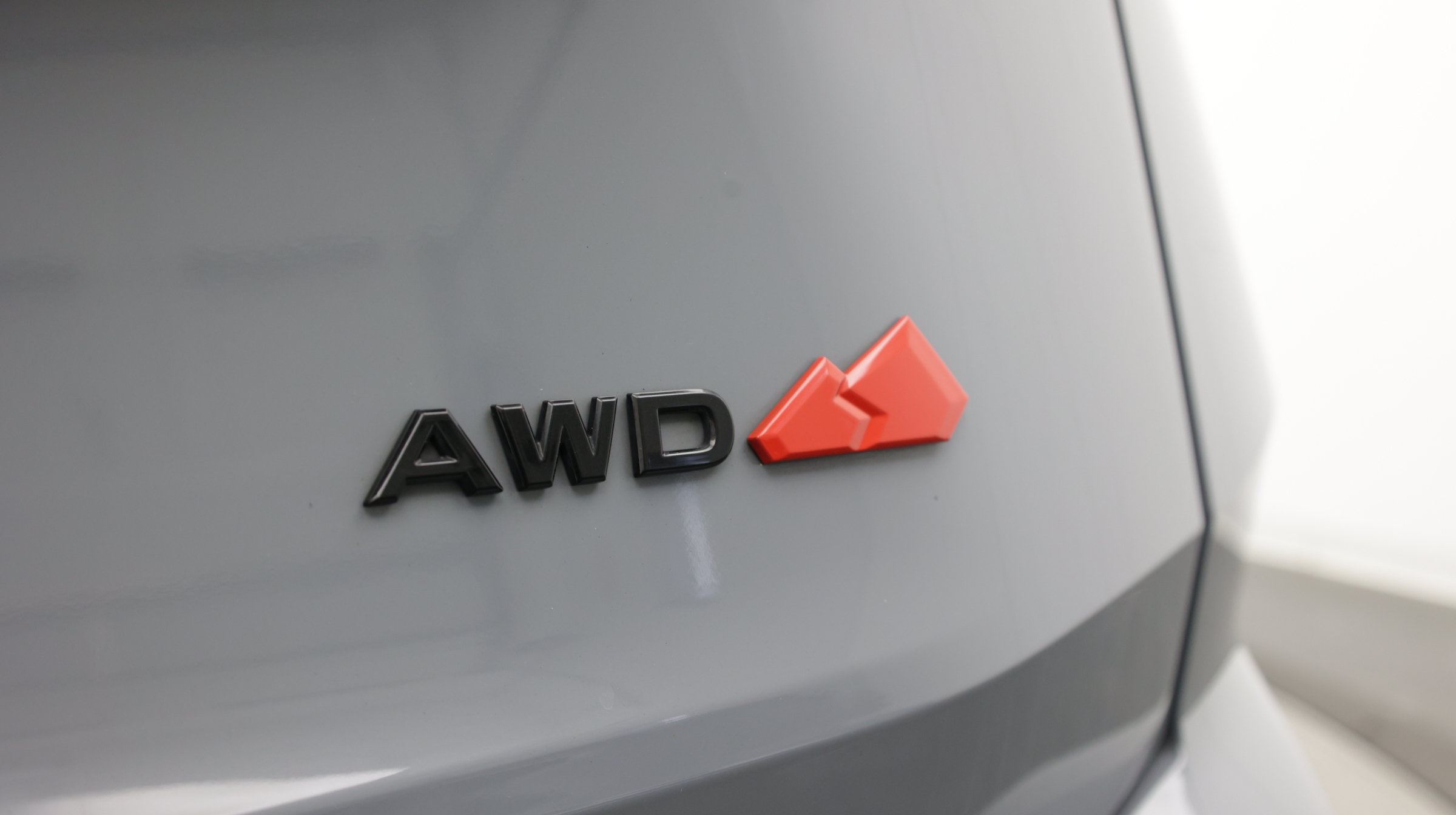 Used 2025 Nissan Rogue SV AWD/4WD image 36