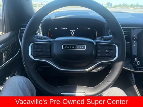 Used 2022 Jeep Wagoneer Series II w/ Premium Group I AWD/4WD image 14