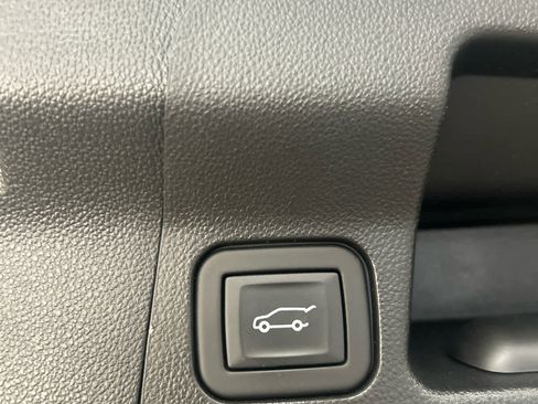 Used 2023 GMC Acadia AT4 w/ Technology Package image 26