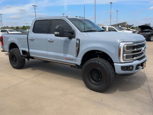 Used 2024 Ford F250 Limited w/ FX4 Off-Road Package image 3