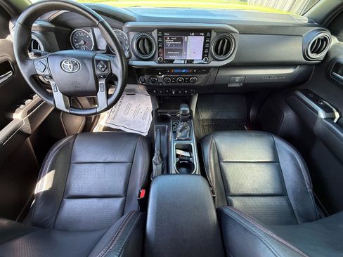 Used 2022 Toyota Tacoma TRD Pro AWD/4WD image 8