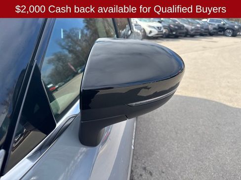 New 2026 Nissan Pathfinder Platinum image 32