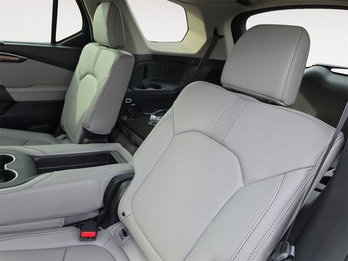 New 2025 Honda Pilot EX-L image 13