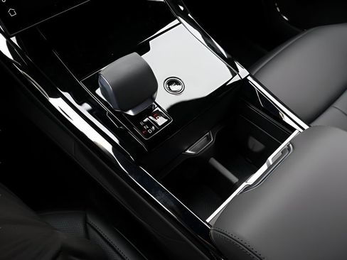 New 2026 Land Rover Range Rover Sport Autobiography AWD/4WD image 25