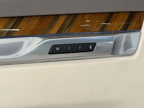 Certified 2025 Cadillac Escalade ESV Sport Platinum w/ LPO, ONYX Package AWD/4WD image 29