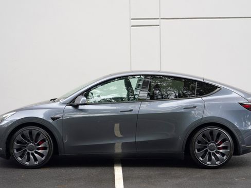 Used 2020 Tesla Model Y Long Range AWD/4WD image 48