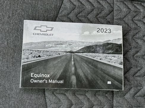 Used 2023 Chevrolet Equinox LT w/ Driver Convenience Package AWD/4WD image 38