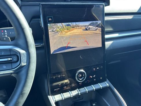 Used 2025 GMC Terrain Elevation image 24