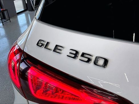Used 2021 Mercedes-Benz GLE 350 4MATIC image 25