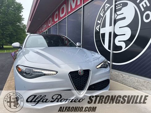 Used 2023 Alfa Romeo Giulia Ti AWD/4WD image 1