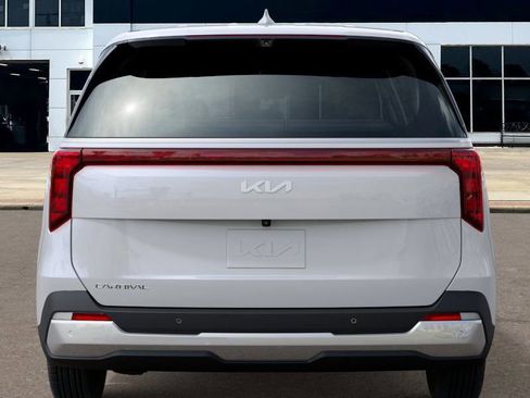 New 2026 Kia Carnival FWD image 15