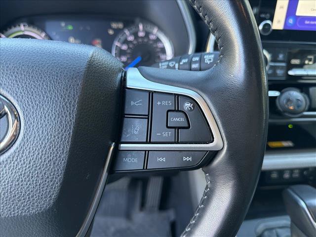 Used 2023 Toyota Highlander XLE FWD image 15