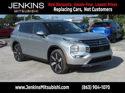 New 2025 Mitsubishi Outlander SE