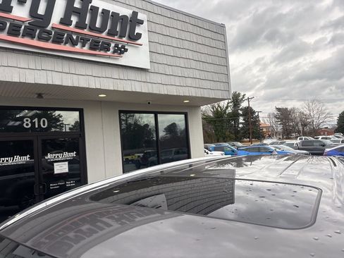 Used 2019 Toyota Highlander XLE image 12