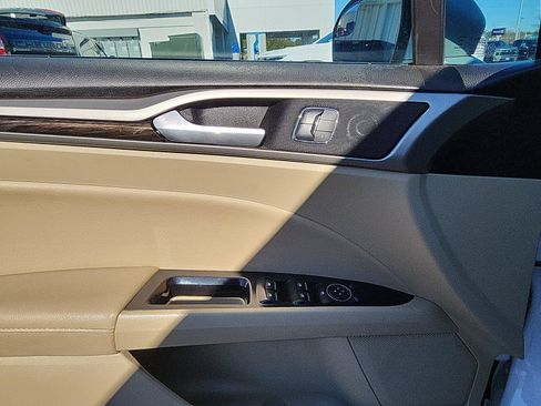 Used 2015 Ford Fusion Energi SE image 15