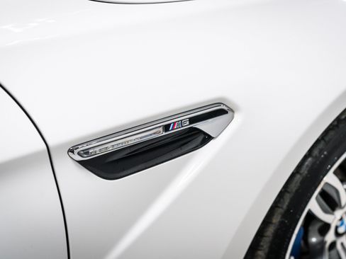 Used 2013 BMW M6 Convertible RWD image 14