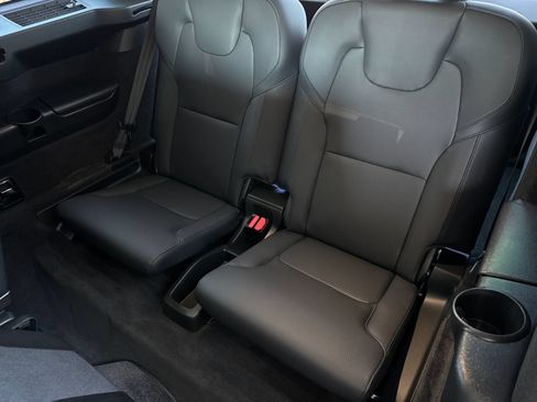 Used 2025 Volvo XC90 T8 Plus w/ Protection Package Premier AWD/4WD image 19