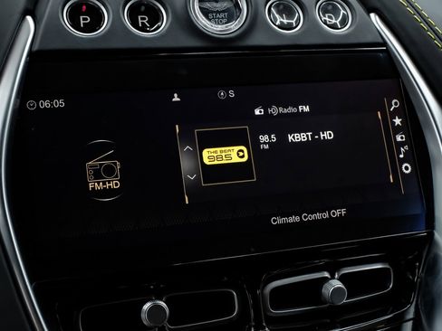 Used 2023 Aston Martin DBX 707 image 31