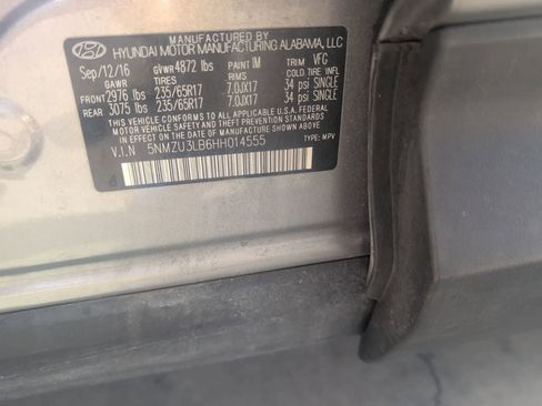 Used 2017 Hyundai Santa Fe Sport image 2