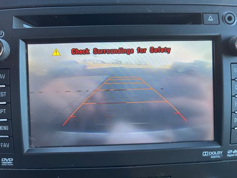 Used 2013 GMC Yukon XL Denali image 22