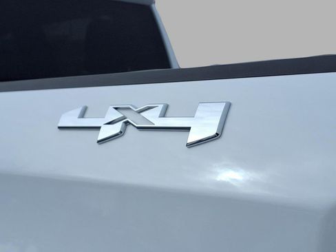 Used 2020 GMC Sierra 1500 SLE w/ SLE Value Package image 18