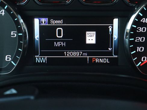 Used 2019 GMC Yukon XL SLT w/ Open Road Package image 39