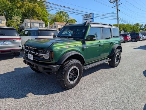 Certified 2023 Ford Bronco Outer Banks w/ Sasquatch Package AWD/4WD image 2