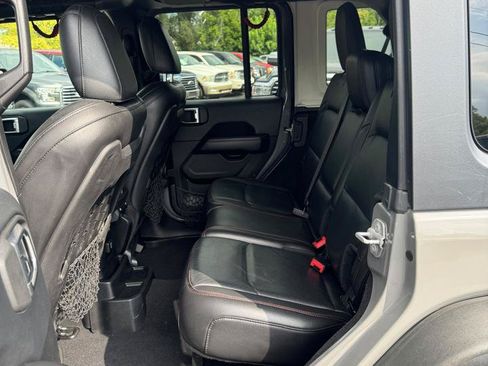 Used 2018 Jeep Wrangler Unlimited Rubicon AWD/4WD image 22