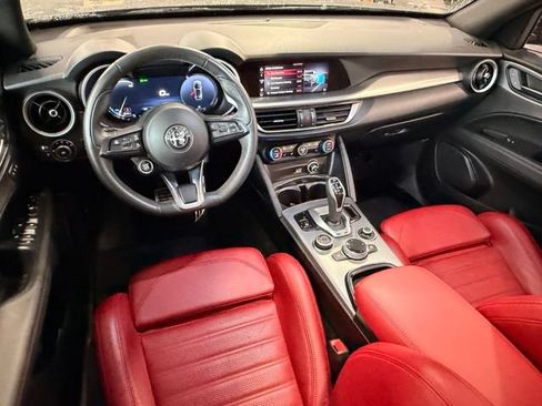 Used 2024 Alfa Romeo Stelvio Veloce AWD/4WD image 11