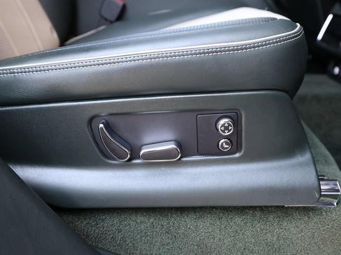 Certified 2022 Bentley Bentayga Speed AWD/4WD image 30