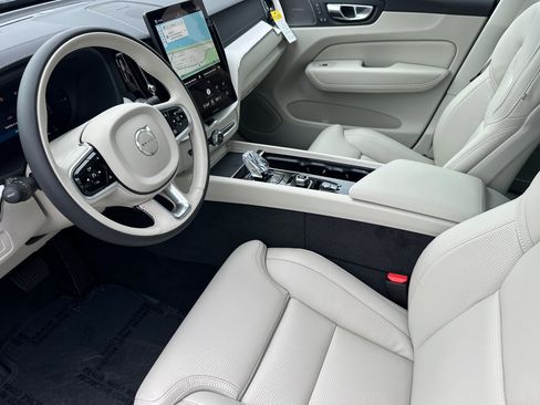 New 2026 Volvo XC60 T8 Ultra w/ Climate Package AWD/4WD image 7