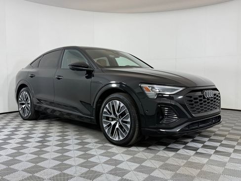 Certified 2024 Audi Q8 e-tron Prestige w/ Prestige Package image 7