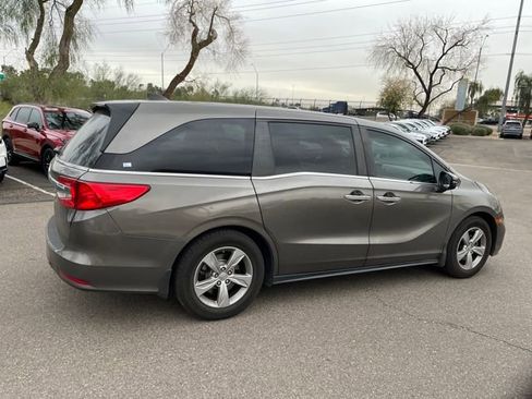 Used 2018 Honda Odyssey EX-L image 5