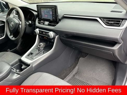 Used 2021 Toyota RAV4 XLE AWD/4WD image 23