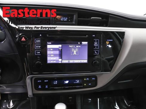 Used 2019 Toyota Corolla LE FWD image 11
