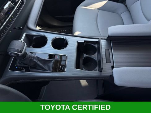 Certified 2026 Toyota Sienna XLE FWD image 16