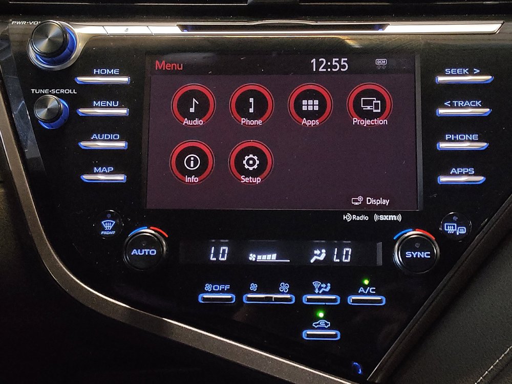 Used 2019 Toyota Camry XSE FWD image 25