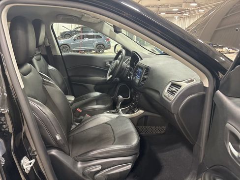 Used 2020 Jeep Compass Latitude w/ Cold Weather Group image 15