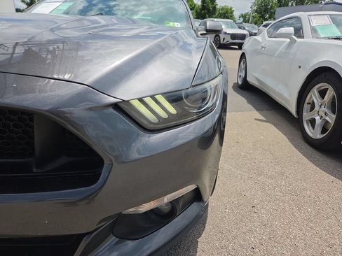 Used 2015 Ford Mustang GT Premium RWD image 18