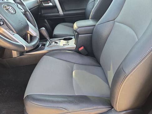 Used 2019 Toyota 4Runner SR5 Premium image 15